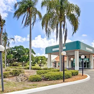 knights-inn-bradenton.hotelstampa.org/